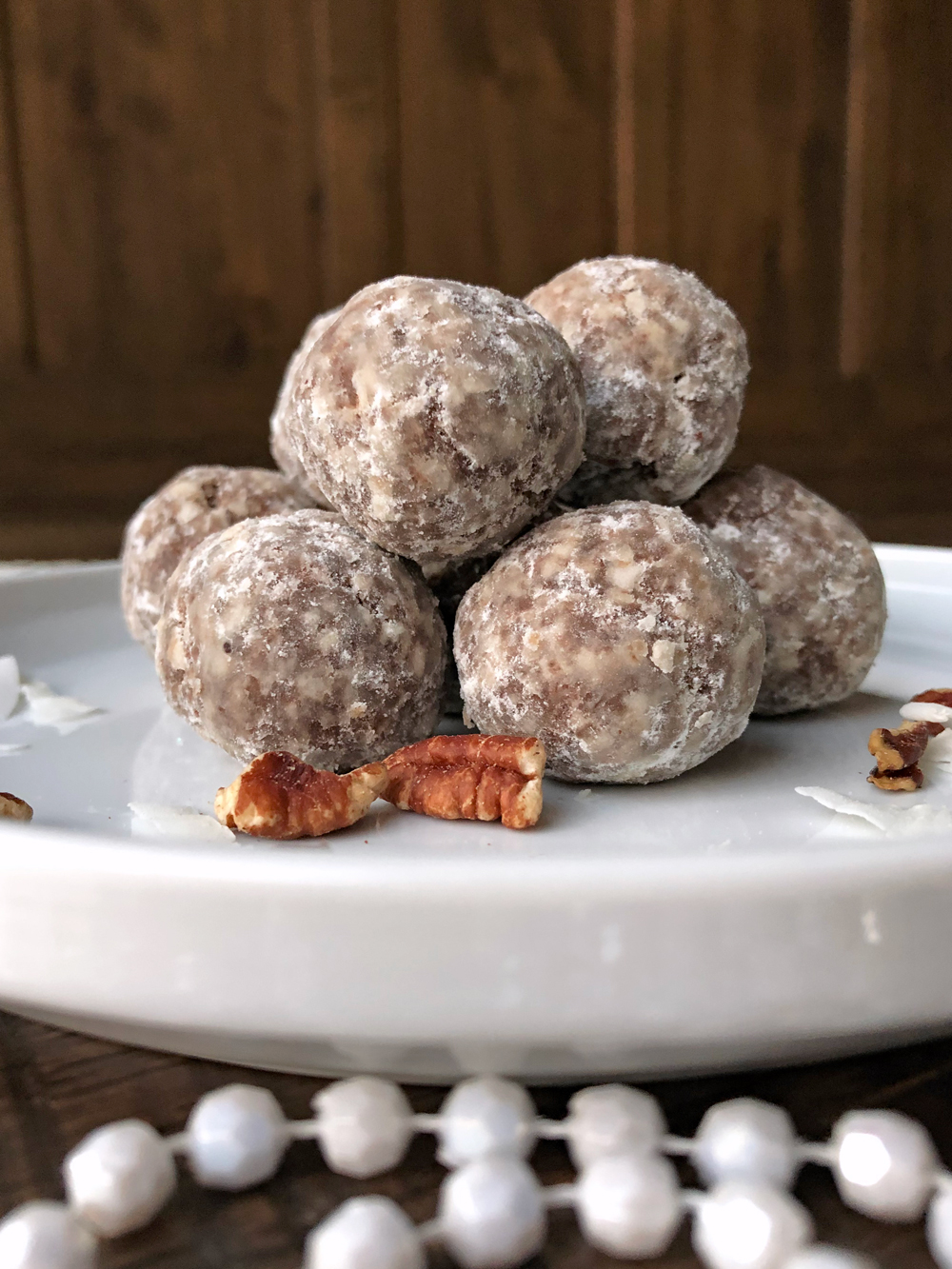 snowball-cookies-with-pecans