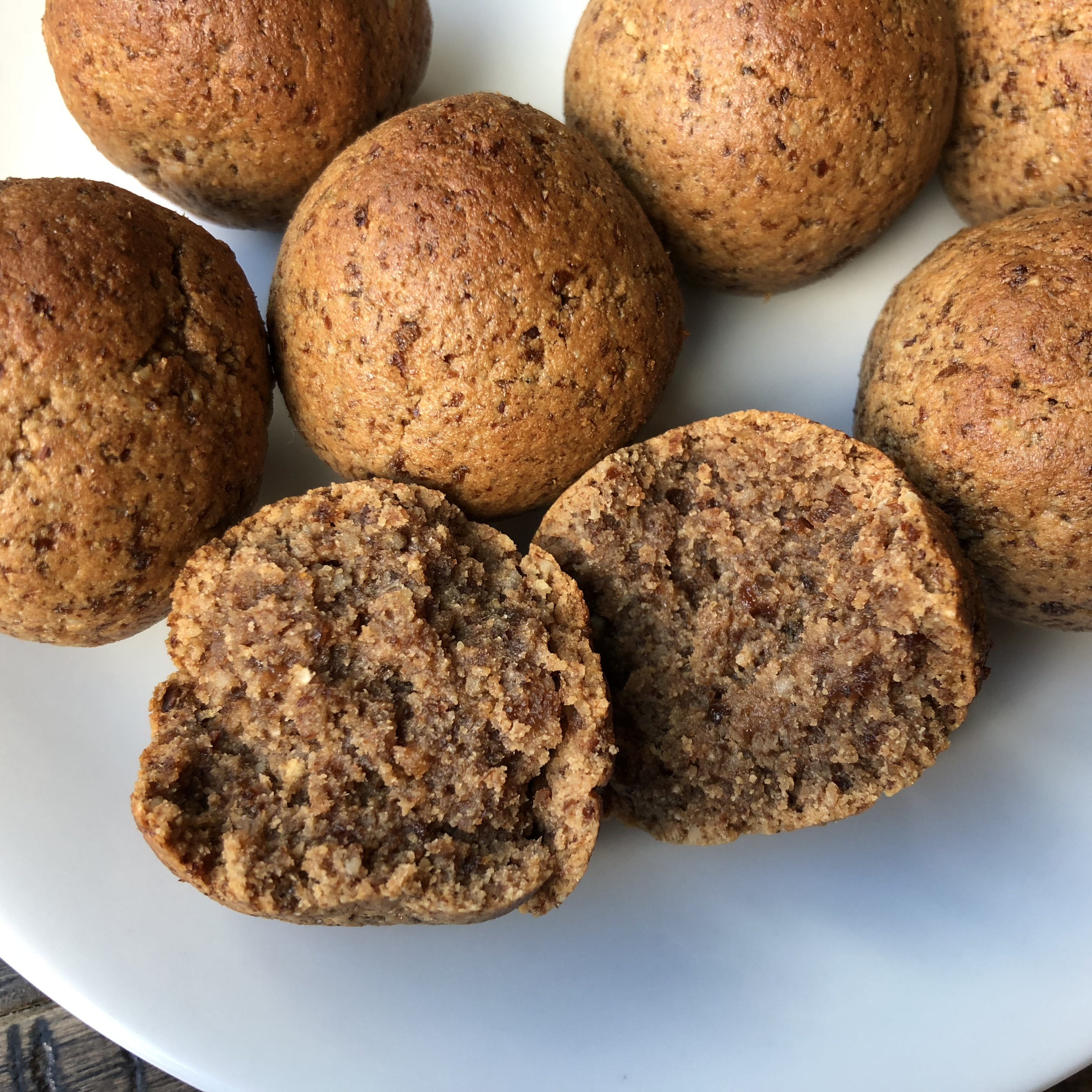 Paleo Vegan Energy Balls with Protein