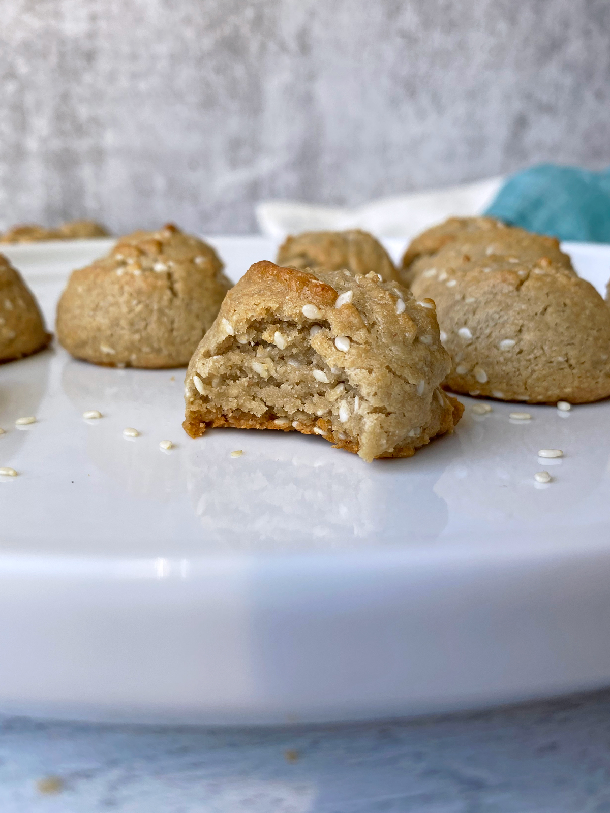 sesame-cookies-with-honey