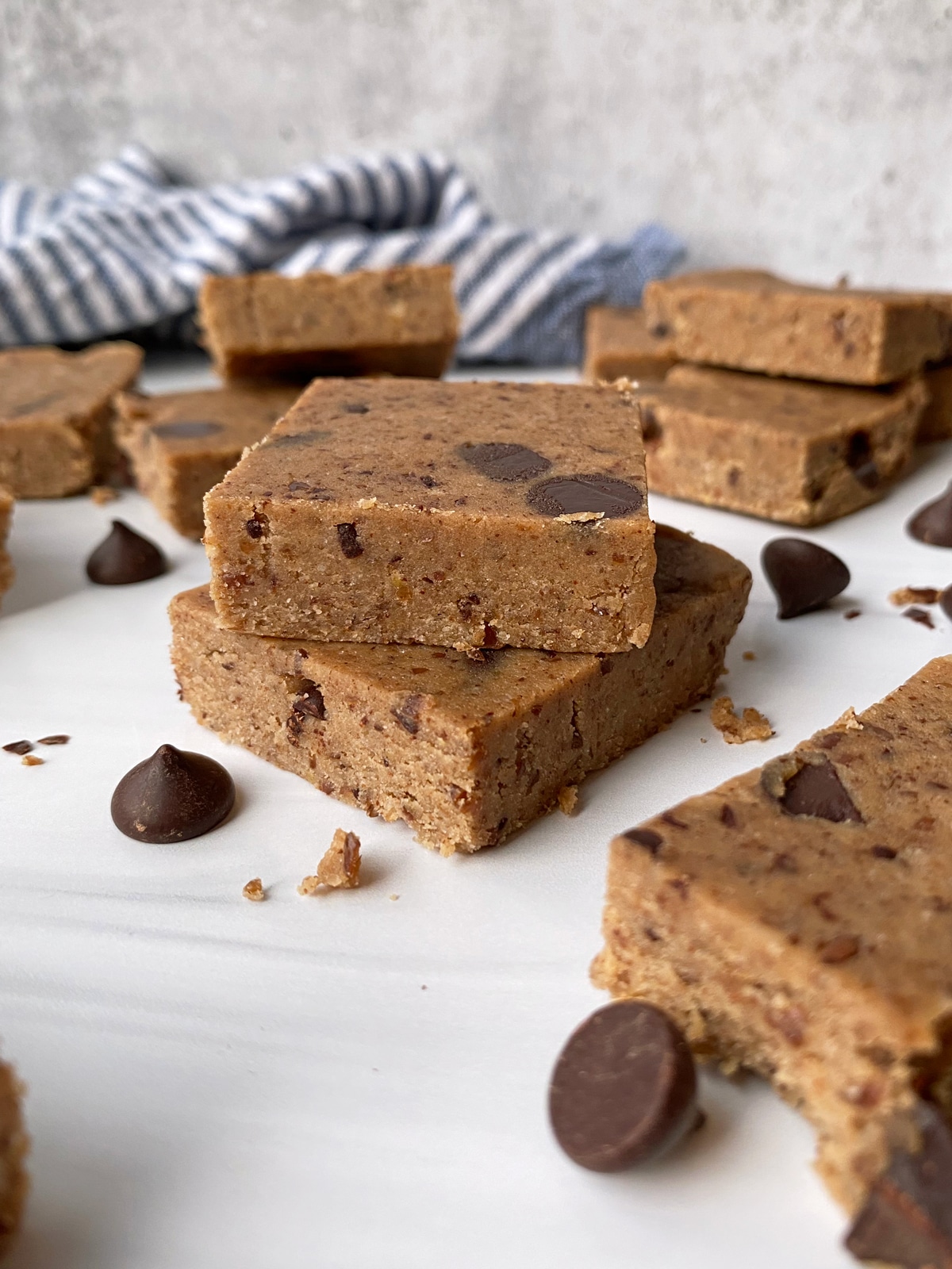 Chocolate Chip Cookie Dough Protein Bars (Paleo, Vegan) - Bake It Paleo