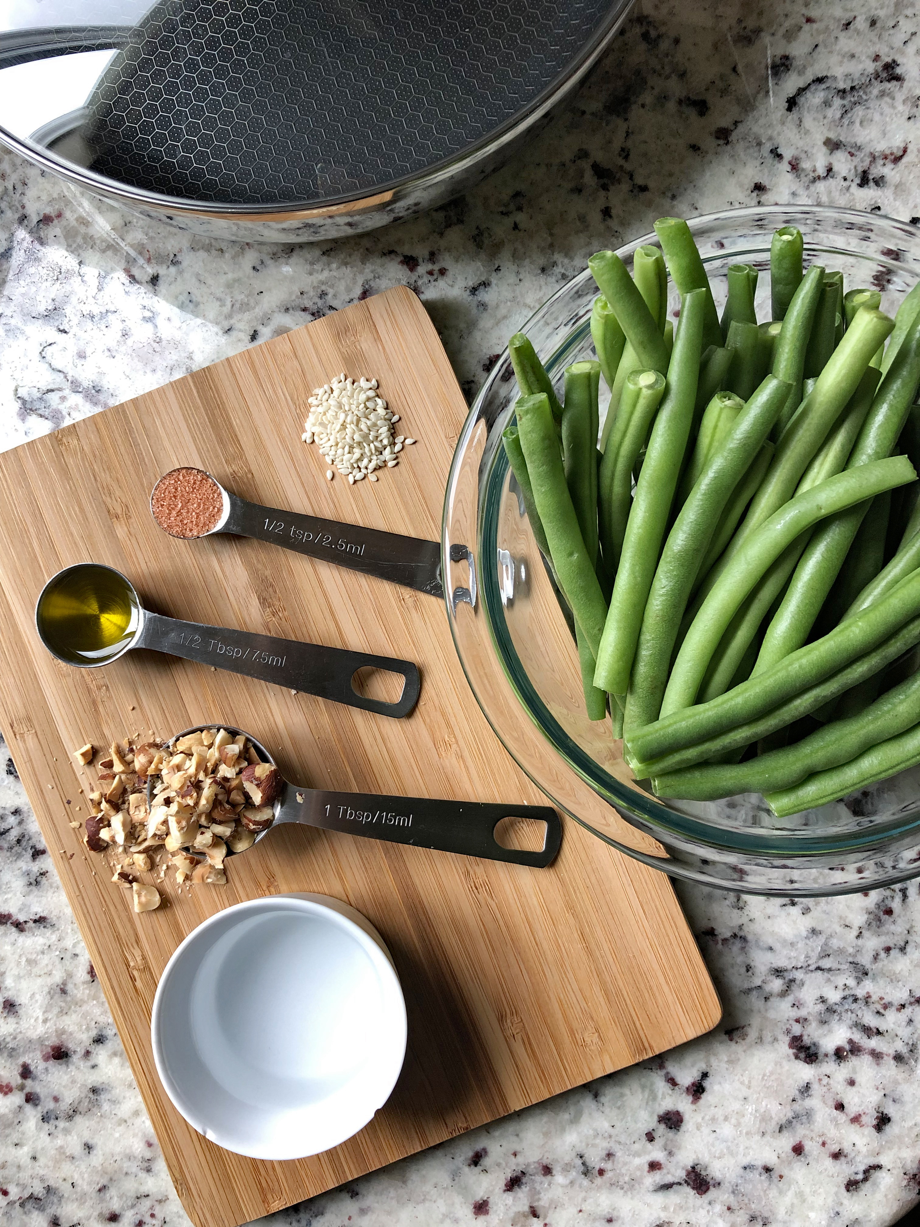 Whole 30 sauteed green beans