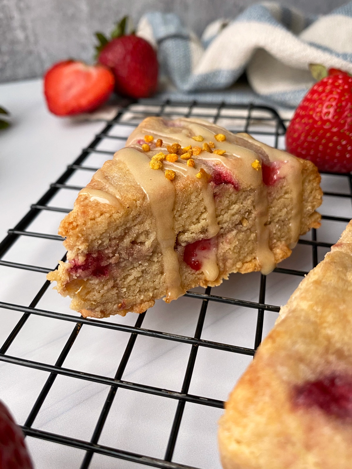 vegan strawberry scones