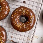 easy-vegan-baked-chocolate-donuts