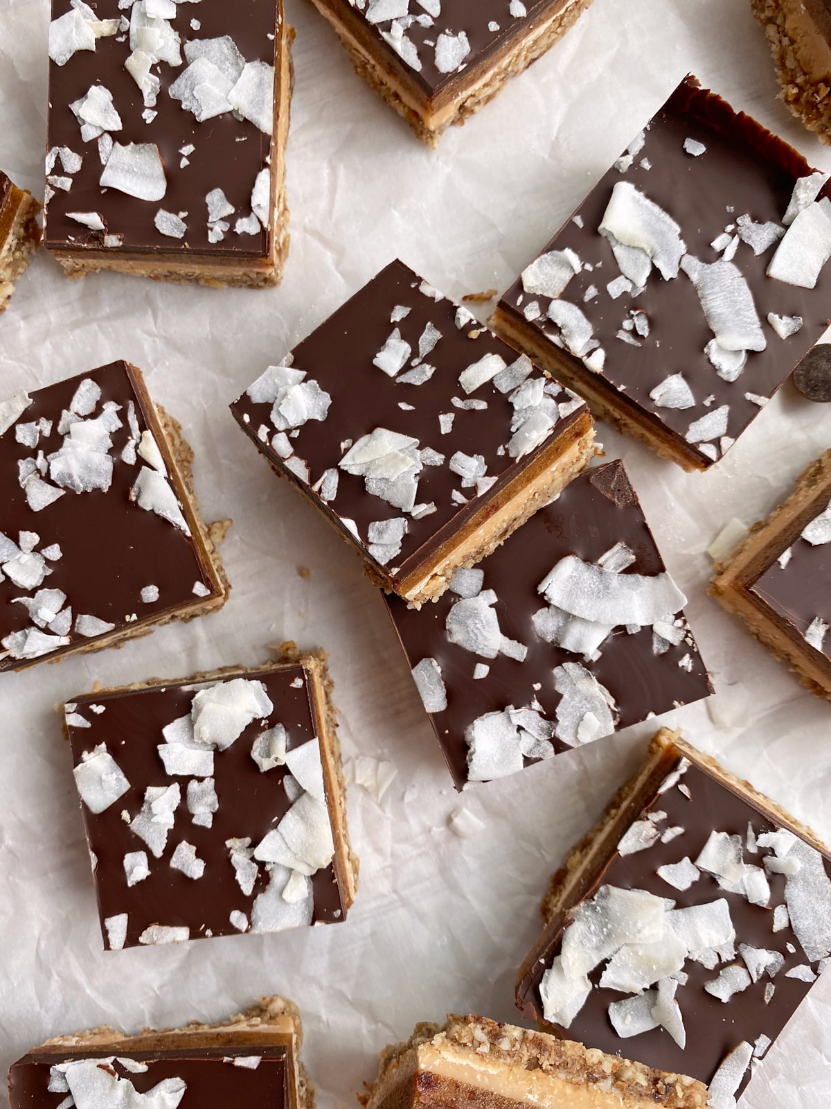 healthy-chocolate-coconut-bars