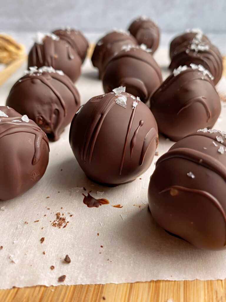 Dark Chocolate Fig Truffles (Paleo, Vegan) Bake It Paleo