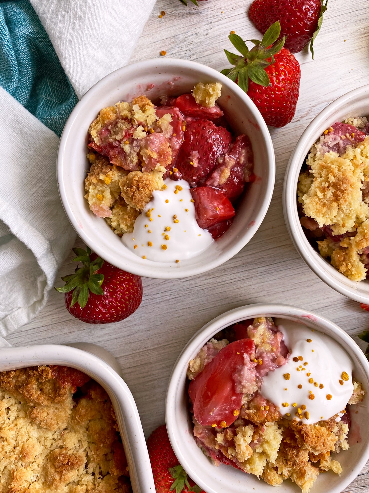 strawberry-crumble