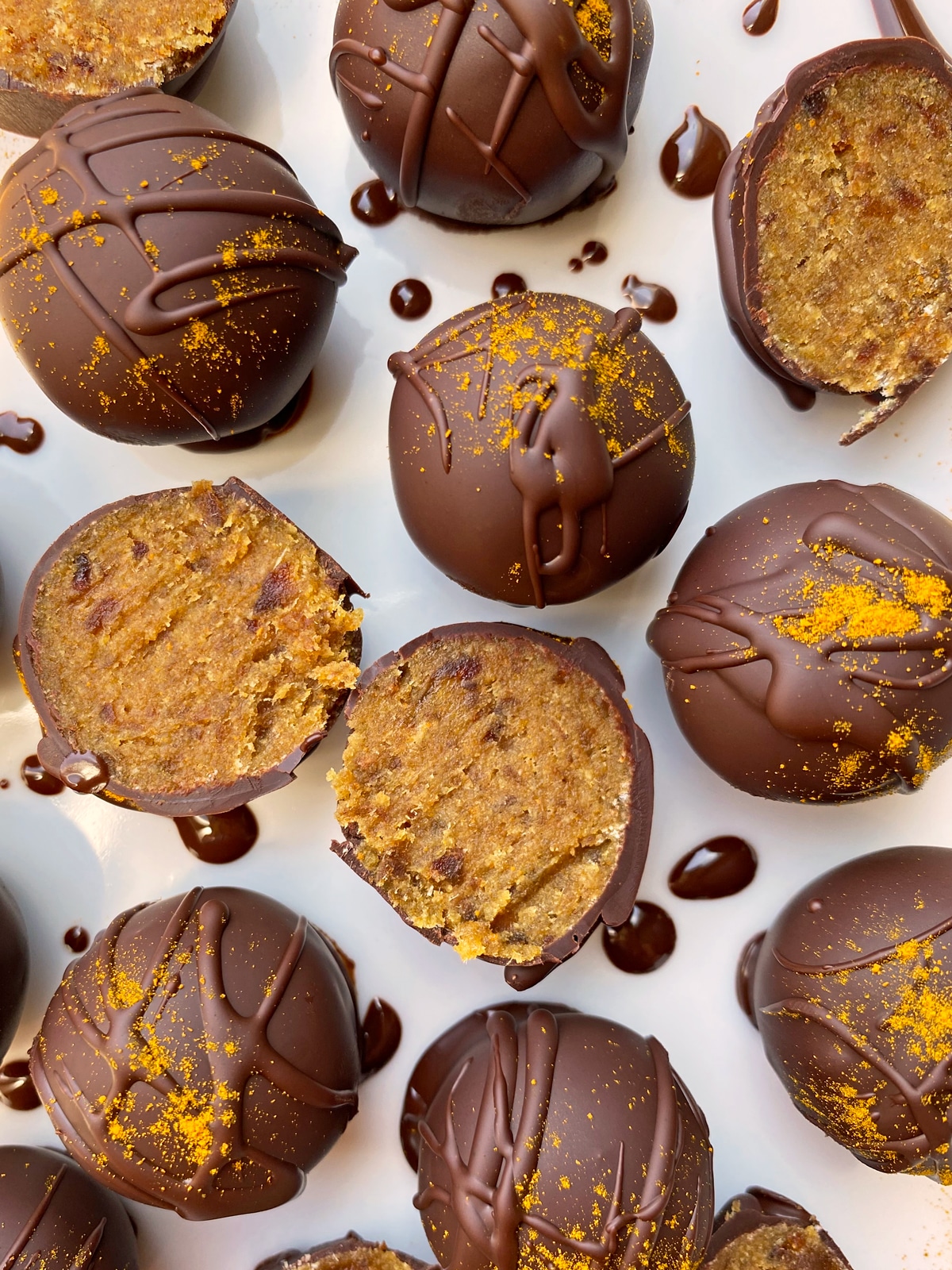 paleo caramels with turmeric and cinnamon