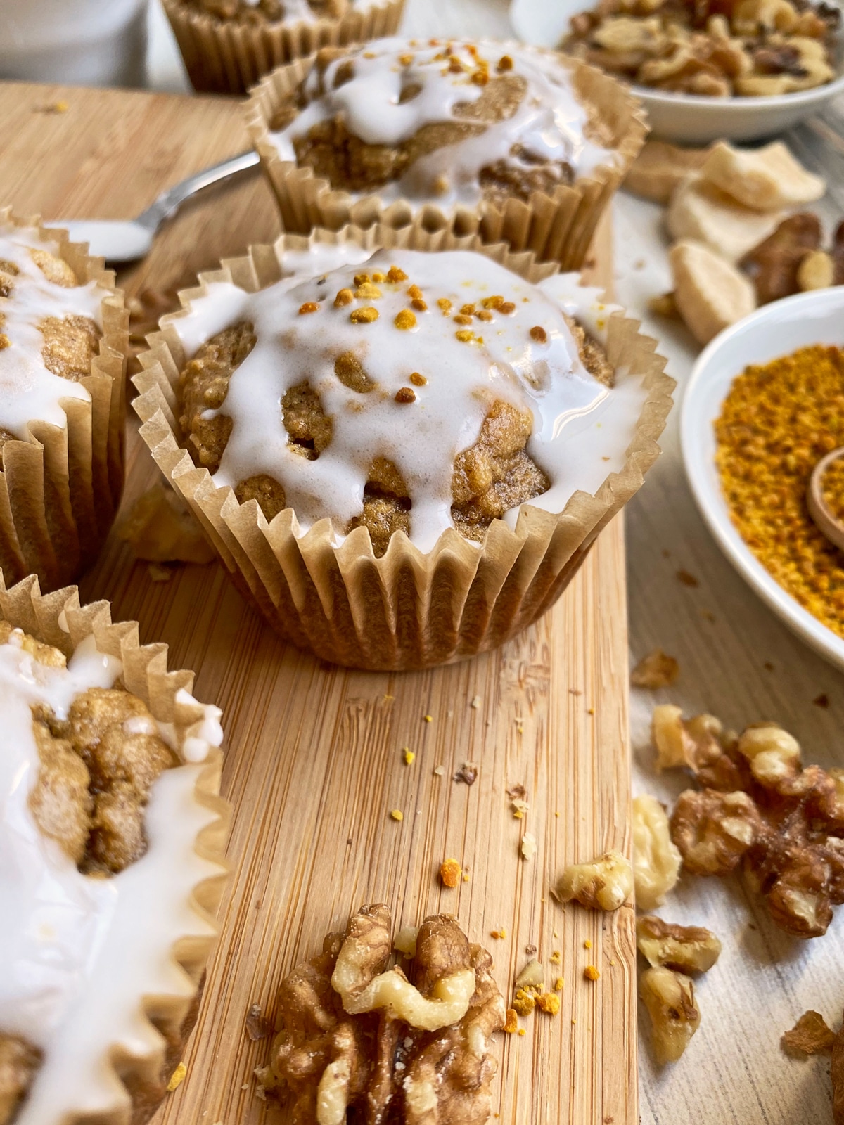 easy-apple-walnut-muffins