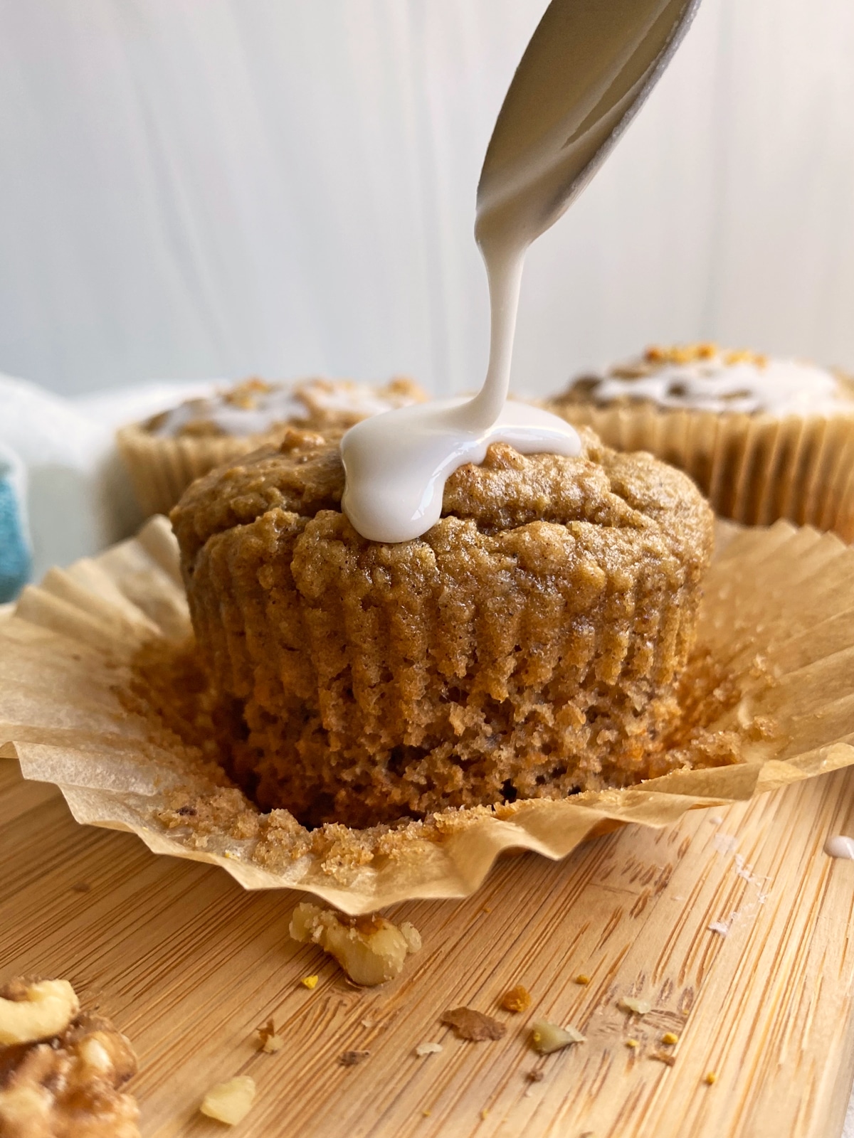 icing the muffins