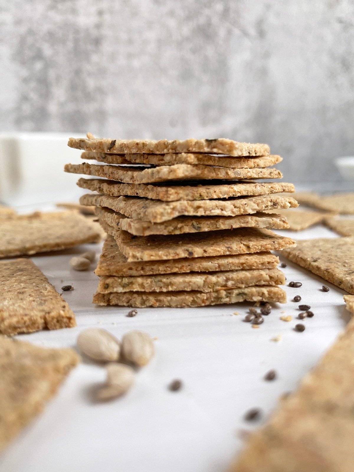 stack of thin and crispy crackers