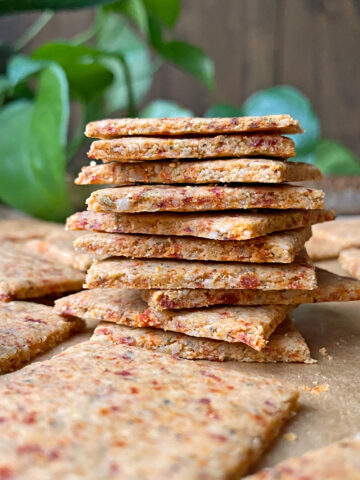stack of tomato basil crackers