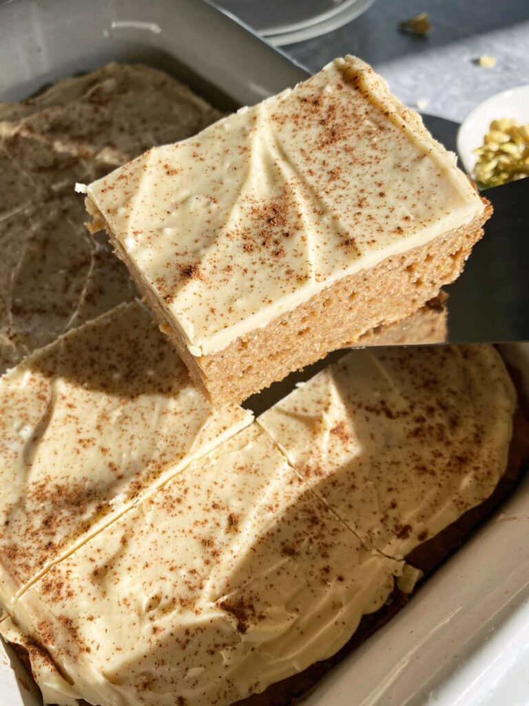 Healthy Applesauce Cake (Gluten Free, Low Sugar) Bake It Paleo