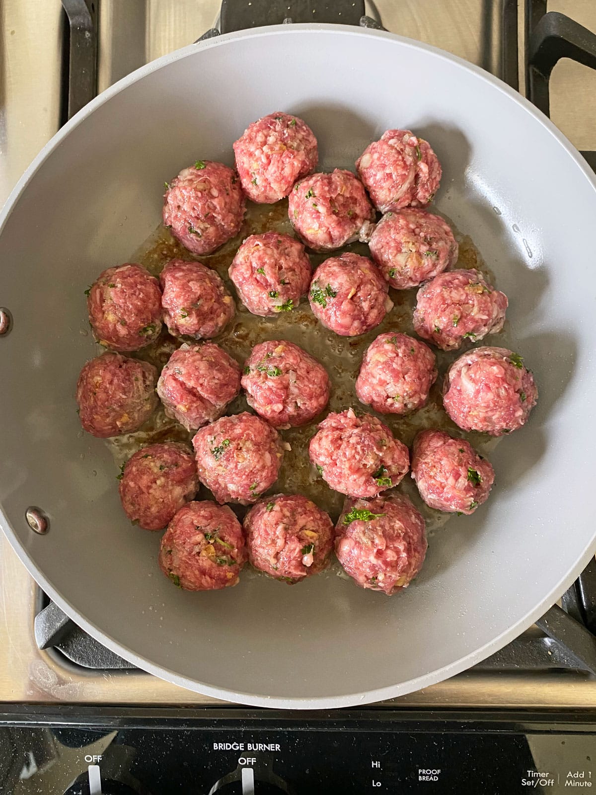 cooking-the-lamb-meatballs-on-the-stovetop