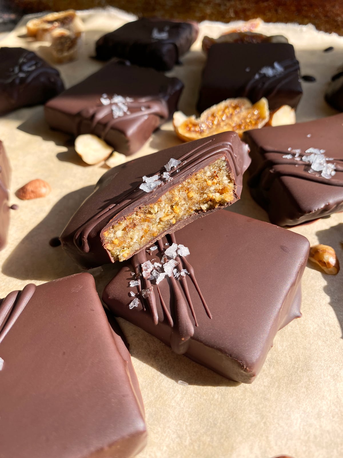 Healthy chocolate fig bars.