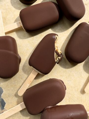 Frozen yogurt protein bars.