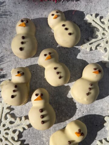 Finished protein snowmen.