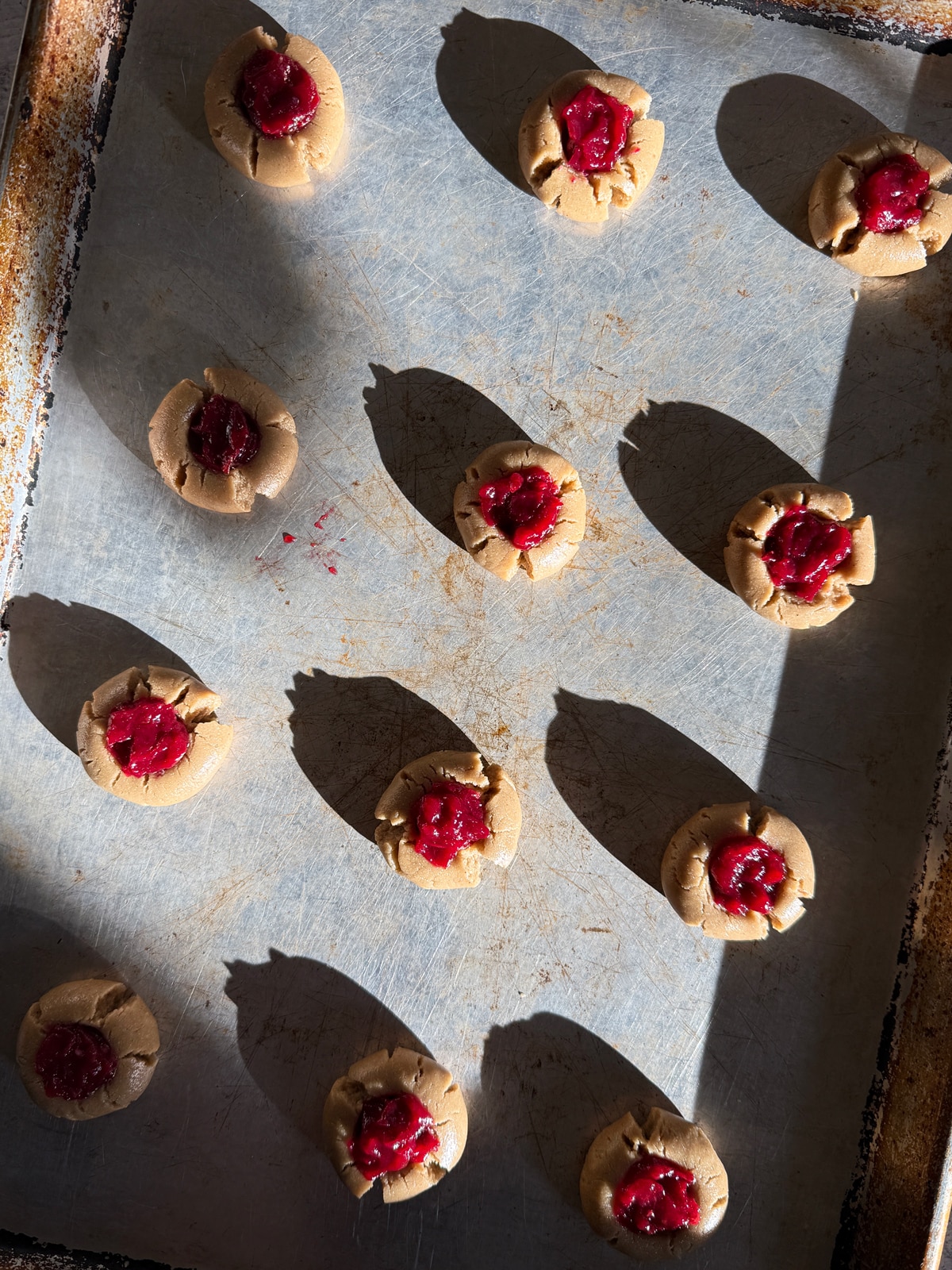 Cookies on baking sheet, ready to bake.