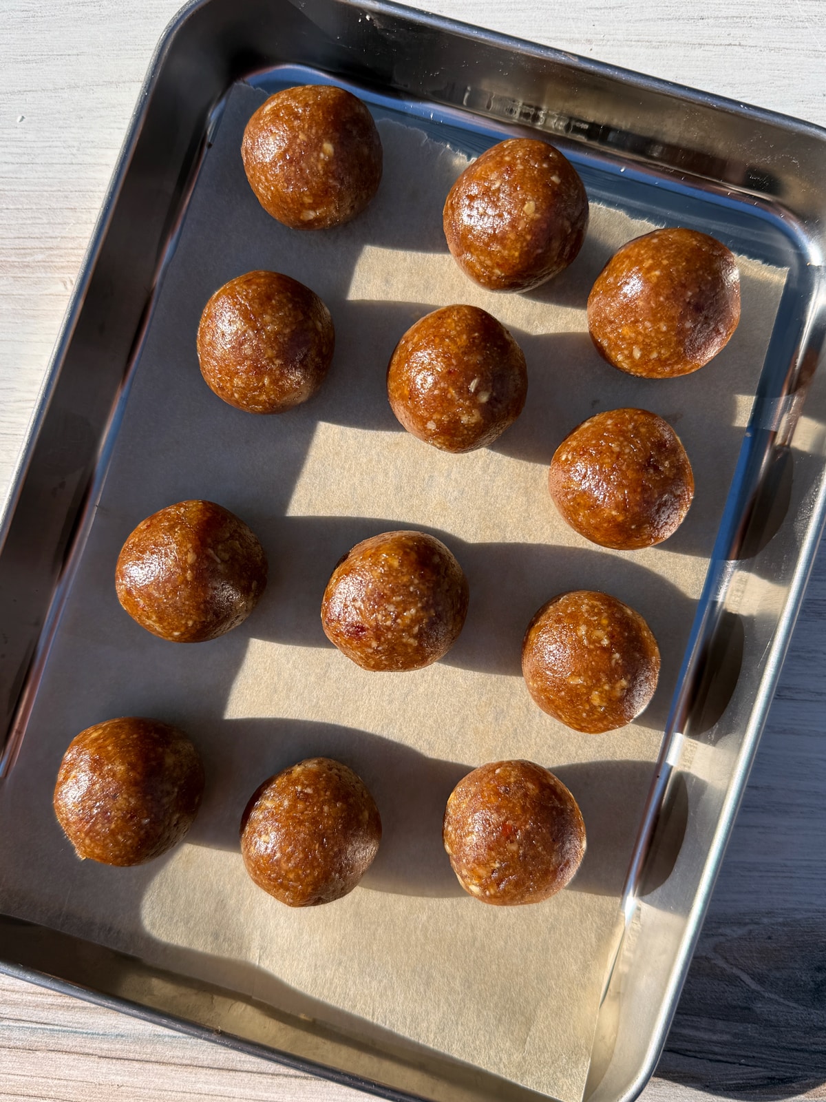 Filling rolled into balls.