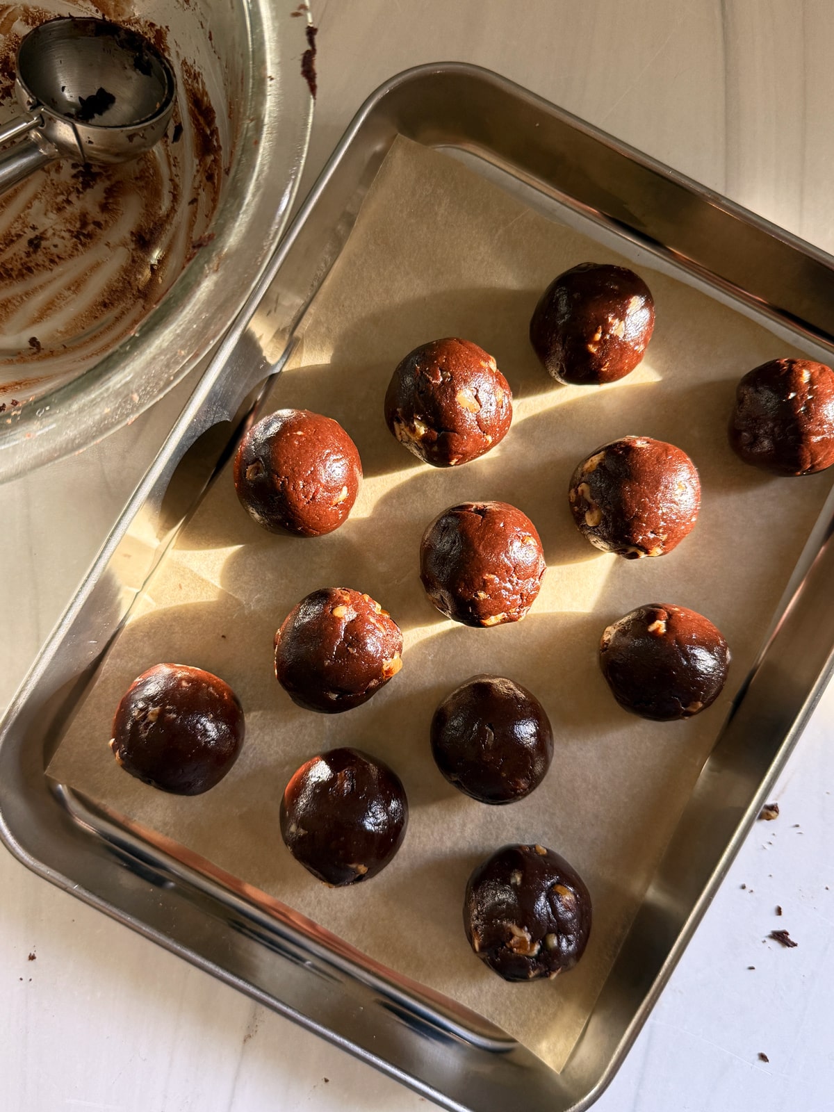 Filling rolled into balls.