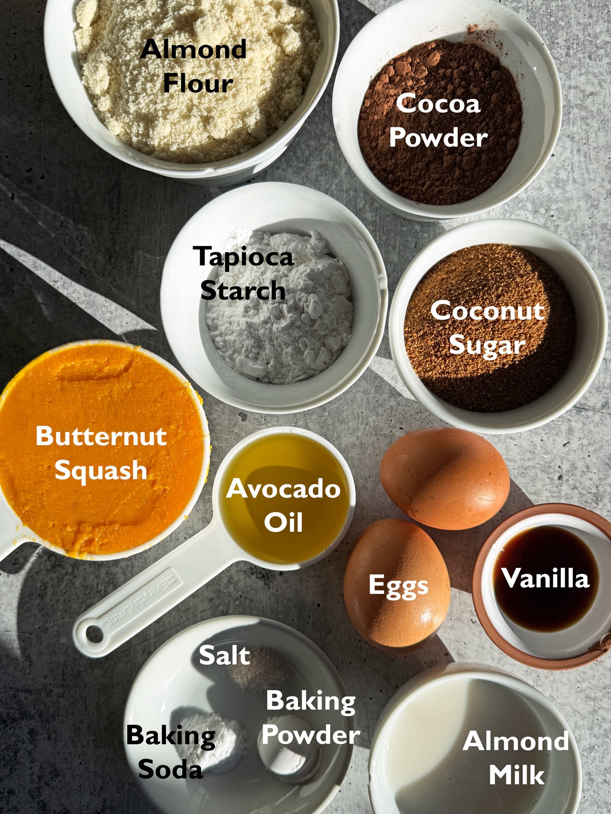 Ingredients needed to make butternut squash cake.