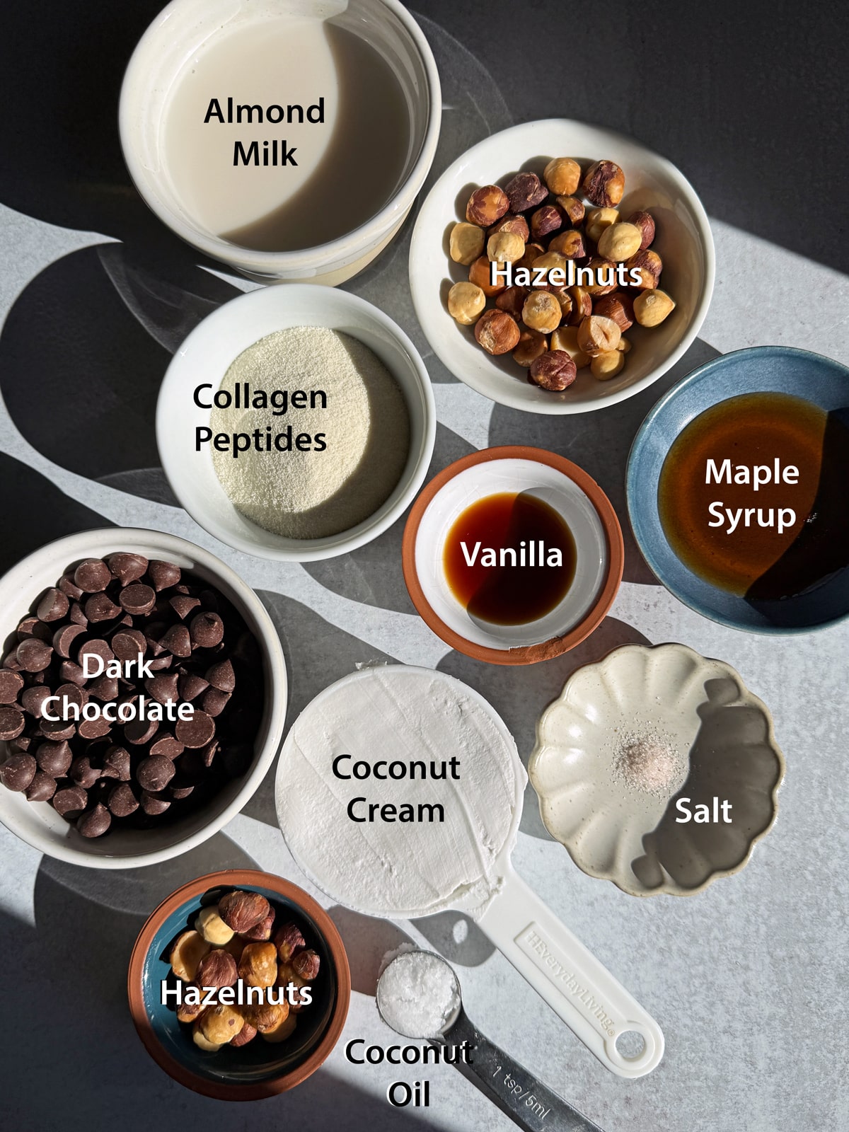 Ingredients needed to make hazelnut ice cream bars.