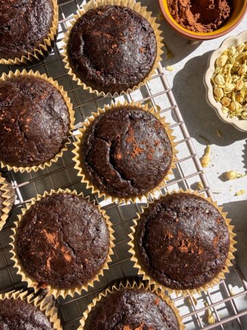 Muffins on wire cooling rack.