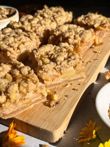 Healthy apple crumb bars.